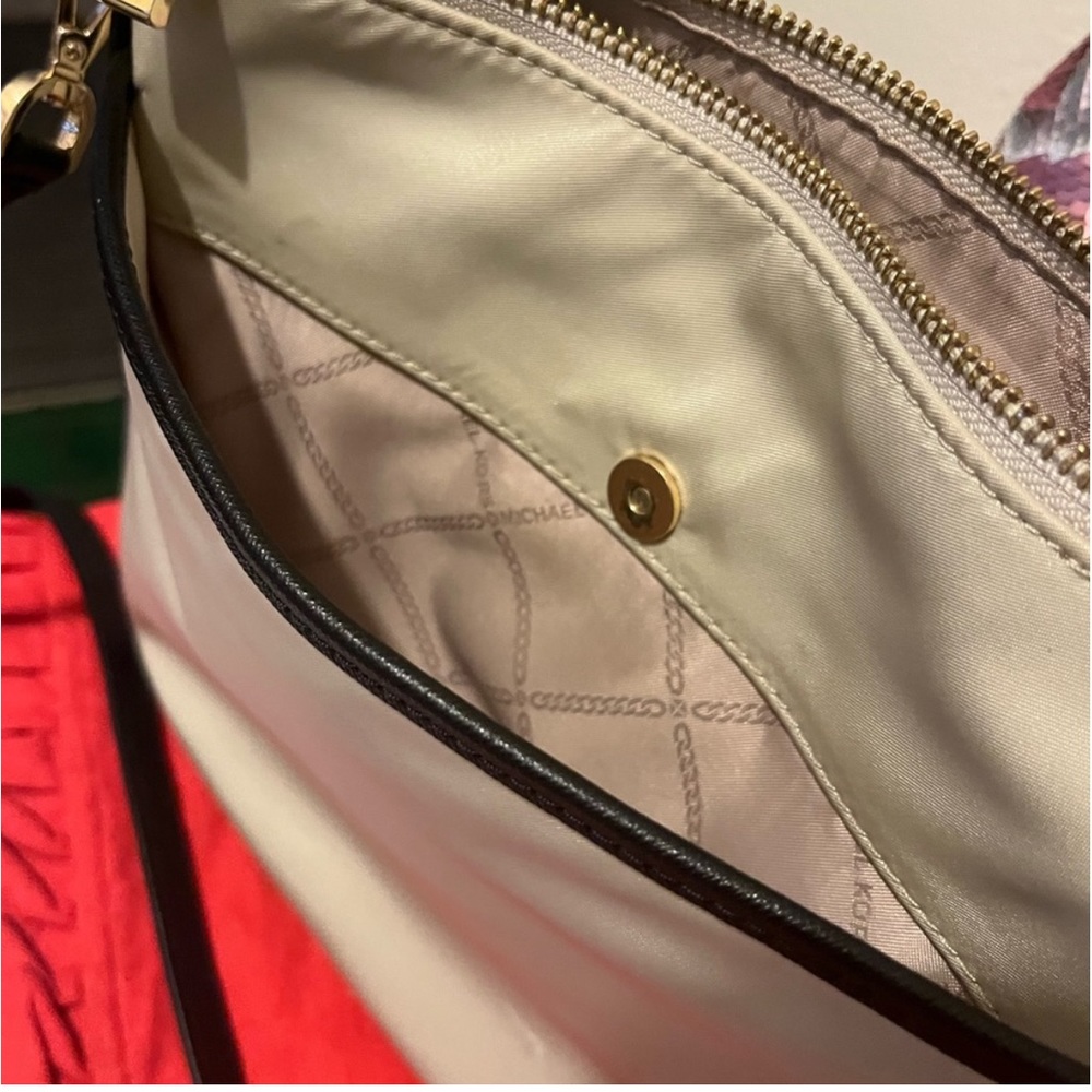 Michael Kors Connie north south large Crossbody bag nylon - Picture 13 of 14